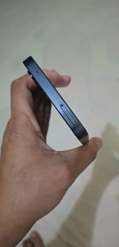 Samsung A35 5G, 128 GB, qutisi va hujjatlari bor, juda ehtiyotkorlik bilan foydalanilgan 4 Samsung A35 5G, 128 GB, qutisi va hujjatlari bor, juda ehtiyotkorlik bilan foydalanilgan 4