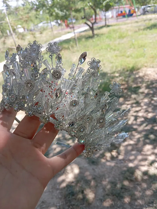 Kelinlar uchun Korona+diadema
