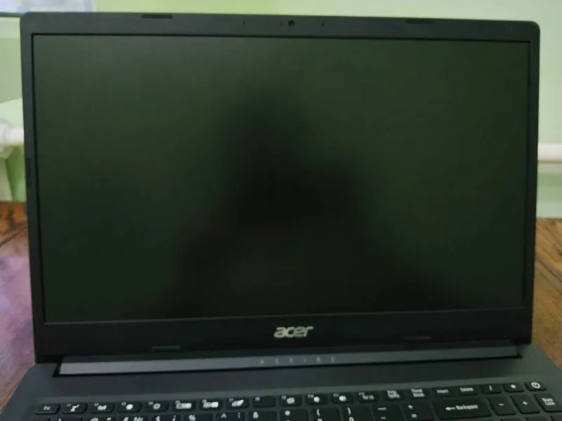 Acer Aspire (15.6 dyuym) sotiladi / Karobka + Sichqoncha bonus! 3 Acer Aspire (15.6 dyuym) sotiladi / Karobka + Sichqoncha bonus! 3