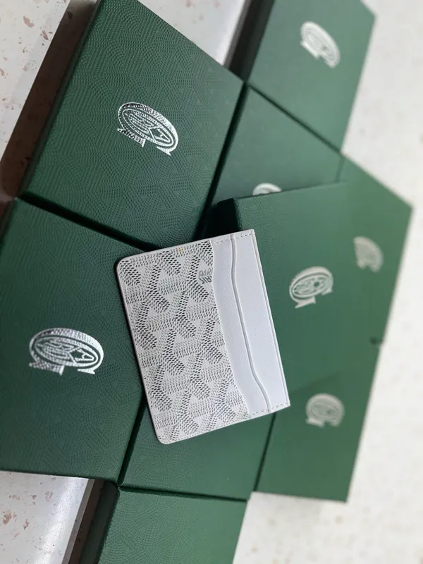 Гоярд кардхолдер