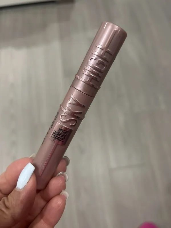 Maybelline Skyline tush 5
