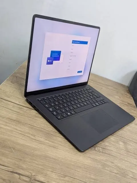 Microsoft Surface CORE I7 1065G7 16GB/256GB -INTEL CORE I7 1065G7 -DD — фото 1
