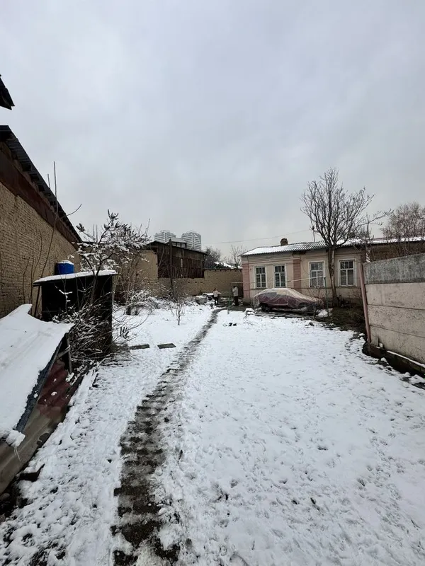 Участок 5 соток,рядом Мирабад авеню! Мирабад базар!