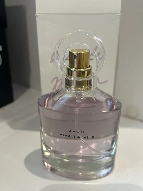 Парфюмерная вода Avon Viva la Vita