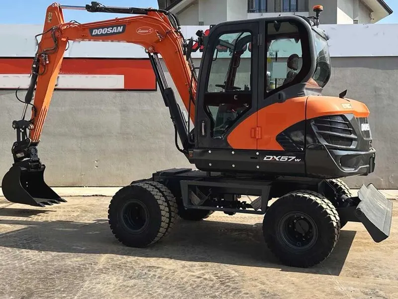 Колесный экскаватор Doosan DX57 W-5 — фото 1