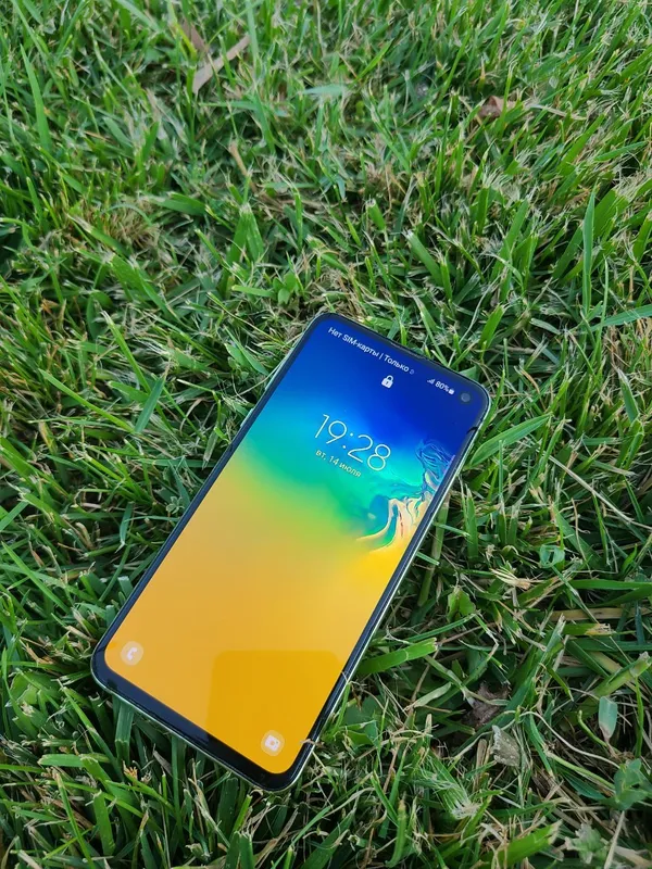 samsung s10e 6/128GB 2 samsung s10e 6/128GB 2