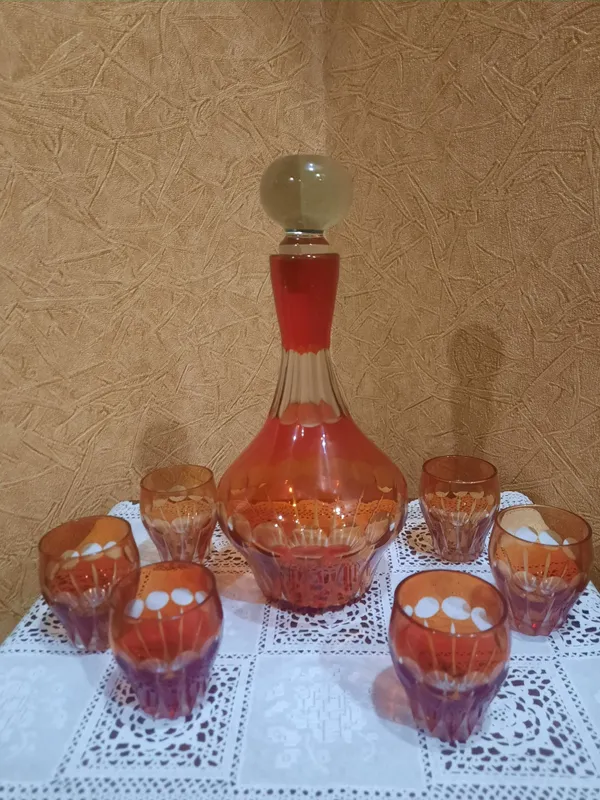 Коллекционный, винтажный набор: графин и 6 стопок. Ручное травление ви 2