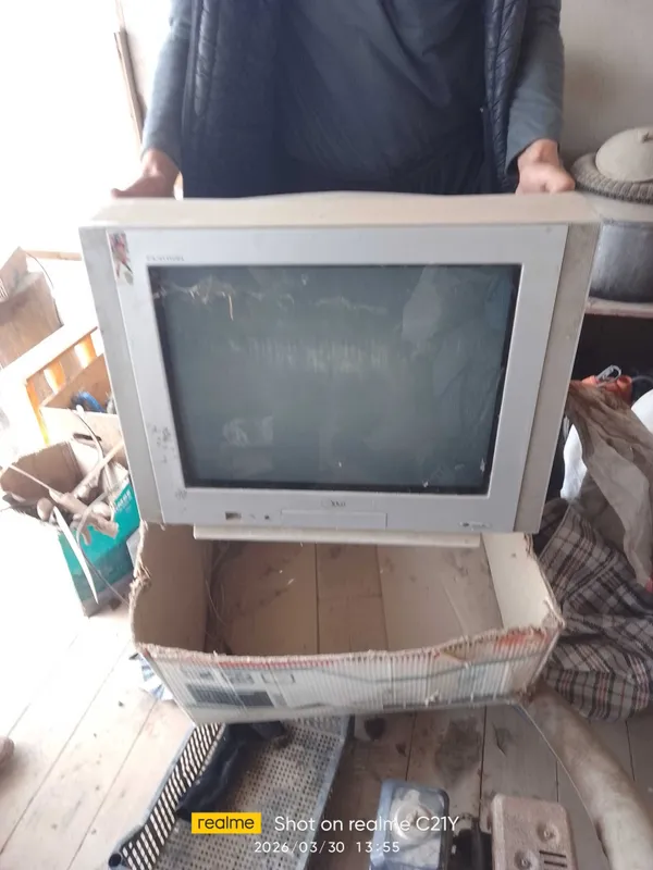Телевизор LG golden eye — фото 1