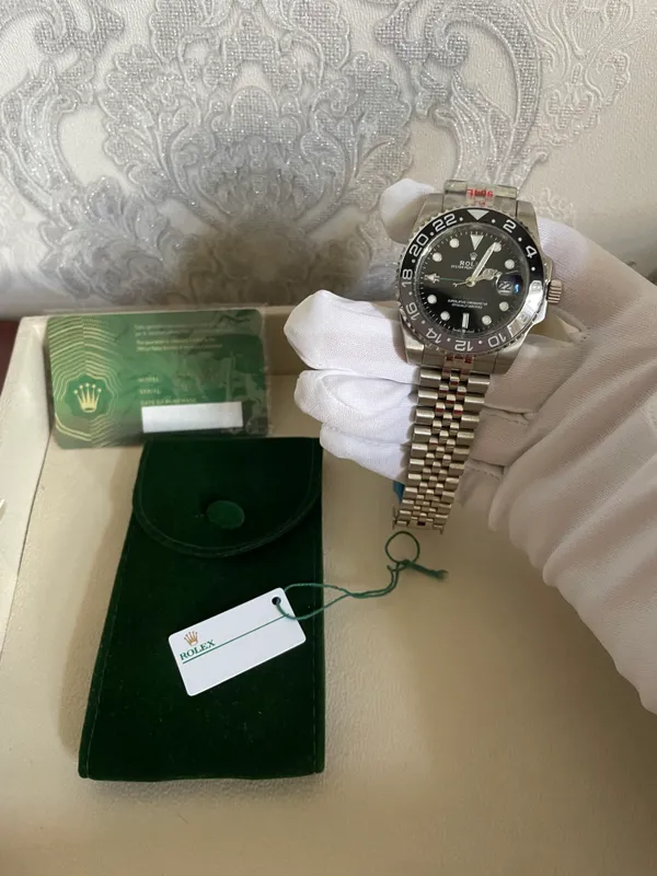 Rolex GMT-MASTER 2 "Bruce Wayne" 2