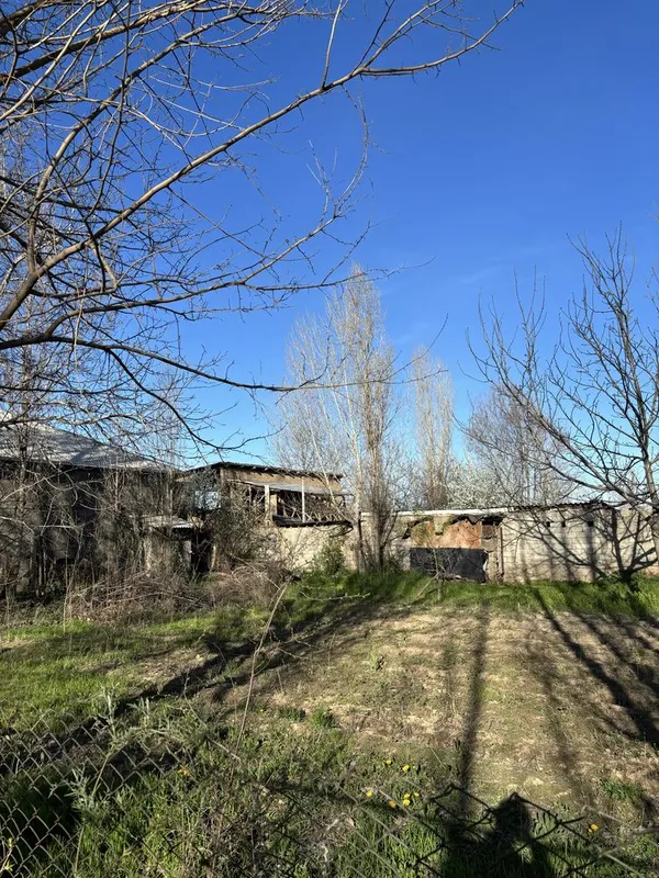 yuqori chirchiqda hovli yer uchastka — фото 3