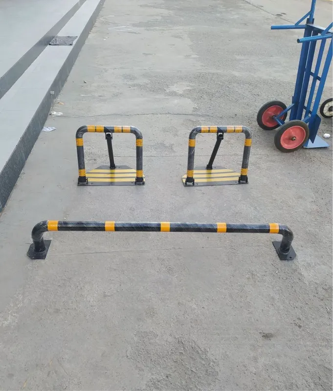 Парковочный барьер колесоотбойник