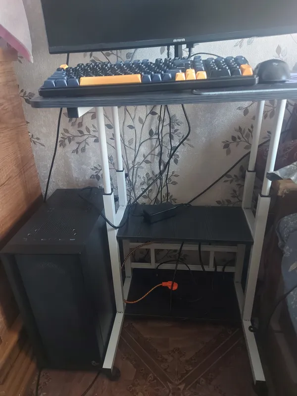 kompyuter stol, parta 1