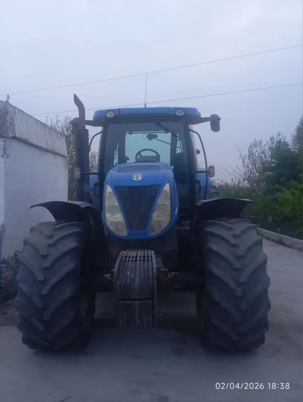 New Holland T7060 Traktori