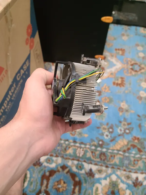 Intel protsessori uchun kuler 2 Intel protsessori uchun kuler 2
