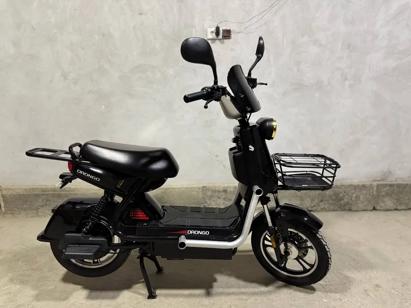 Motoskuter sotiladi