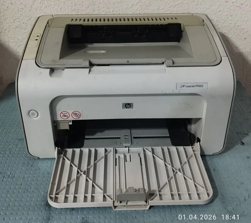 Лазерный принтер HP P1005