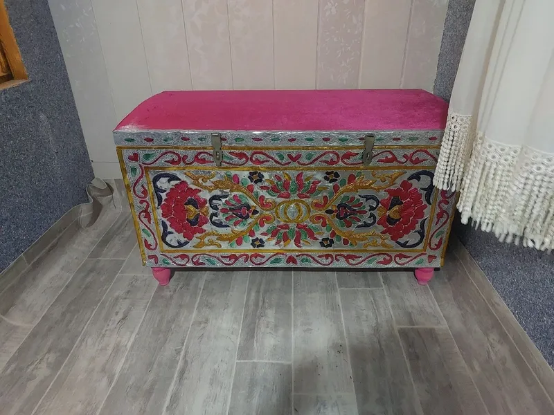 Sandiq sotiladi yangi
