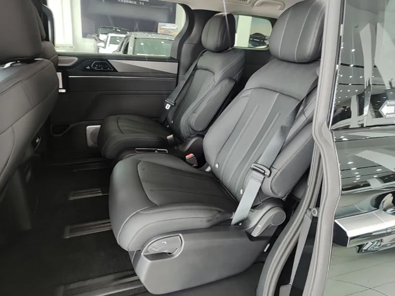 BYD M9, 2025 gibrid 7 oʻrindiqli 7 BYD M9, 2025 gibrid 7 oʻrindiqli 7
