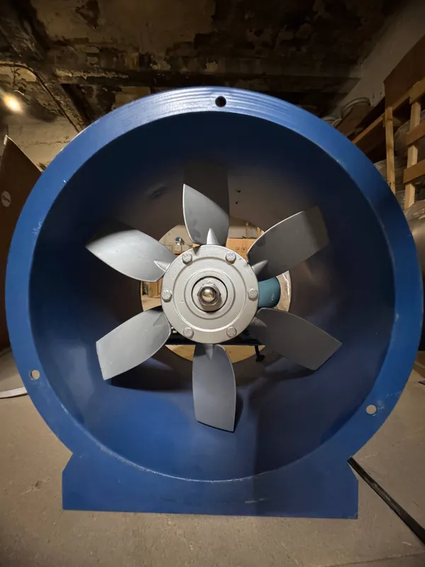 Osivoy ventilator POG 3A 0.37kW diametr 30 sm 380V 3 Osivoy ventilator POG 3A 0.37kW diametr 30 sm 380V 3