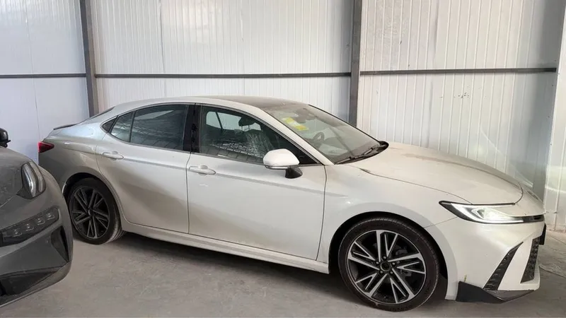 Toyota camry 2.0 sport 2025 фулл! — фото 1