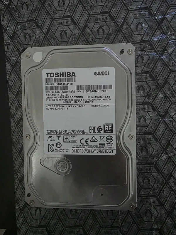 Hard 1TB Toshiba hdd 2