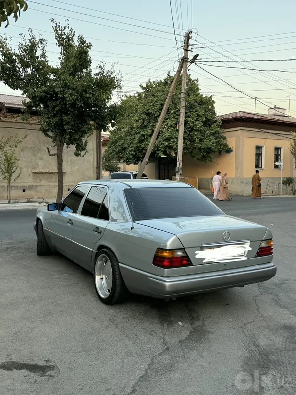 Продается Mercedes-Benz w124 3 Продается Mercedes-Benz w124 3