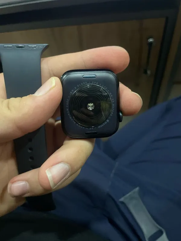Apple watch Se batarey 100% 2 Apple watch Se batarey 100% 2