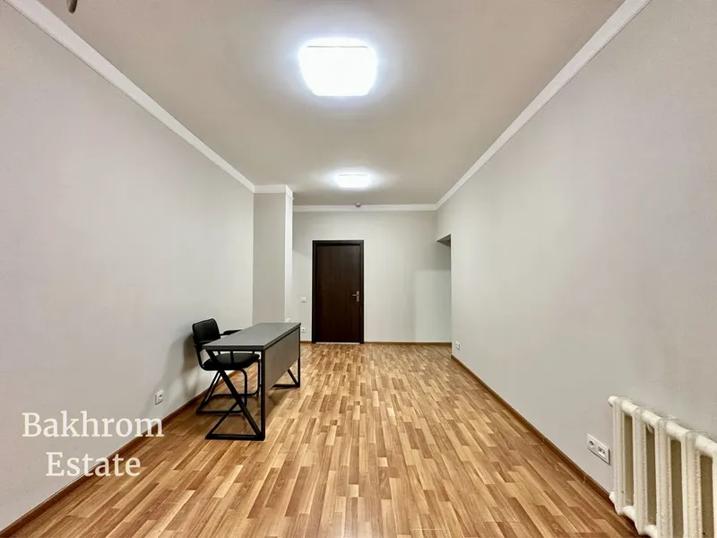 Офис 5 комнат • 110 м² • ул. Чехова/Фидокор, метро Ойбек — фото 1
