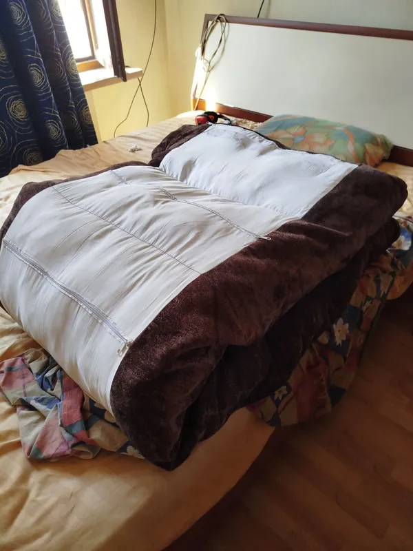 Продам подушки 4 штуки. 3 Продам подушки 4 штуки. 3