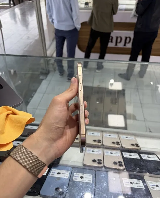 iPhone 16 Pro Max 256 GB 86% ideal 5