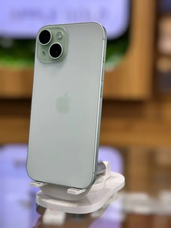 IPhone 15 Uzi 3 IPhone 15 Uzi 3