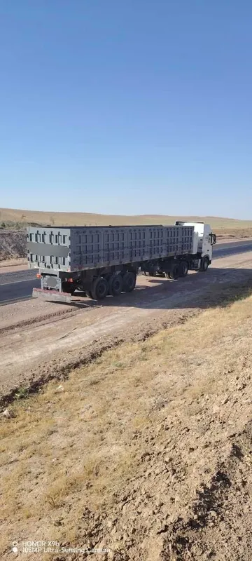 A7 pritsep tanar bilan birga