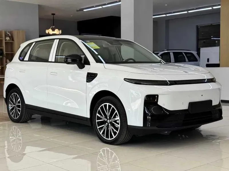 Leapmotor B10 510 km lidar boshlang'ich 6600$ to'lov bilan 1 Leapmotor B10 510 km lidar boshlang'ich 6600$ to'lov bilan 1