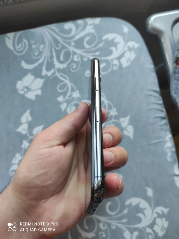 iPhone 11 pro 64G 5 iPhone 11 pro 64G 5