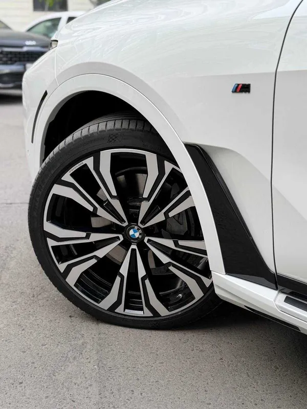 Sotuvda BMW X7 xDrive 40i — фото 2