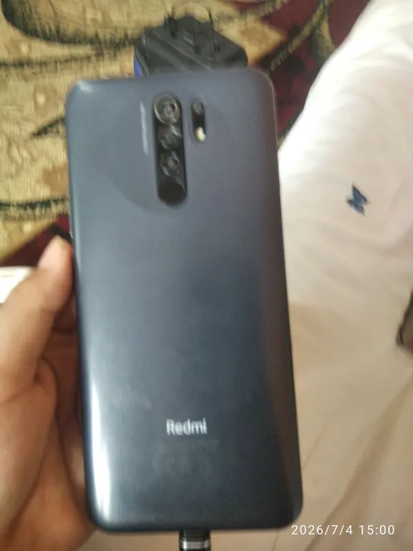 karobka bo telfon nom Redmi 9 4/128 ayb ekran alsg — фото 1