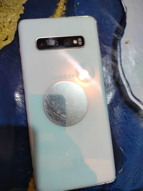 Samsung S10 Plus — фото 1