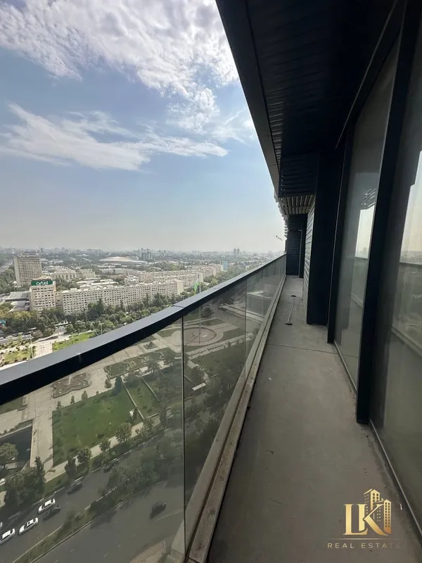 Продаётся 4-комнатная квартира в ЖК NRG U-Tower (новостройка) — фото 3