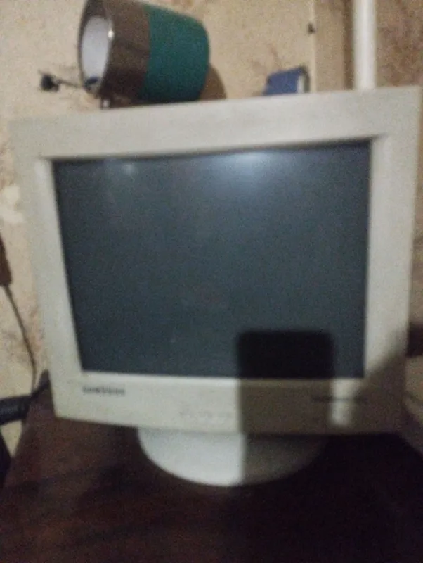 Отдам монитор