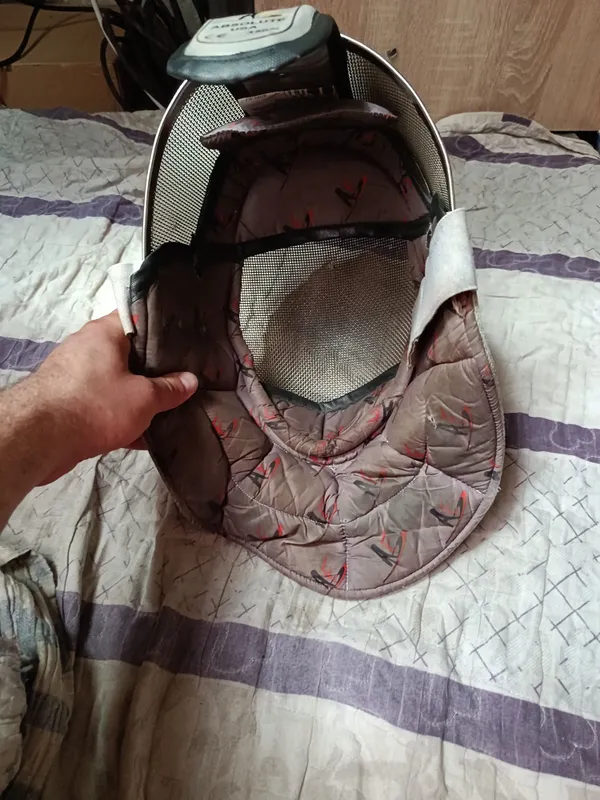 Продам Фехтовальная маска 6 Продам Фехтовальная маска 6