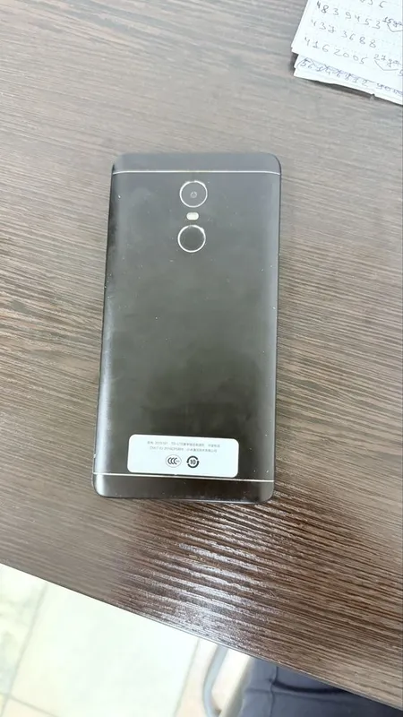 Redmi sotiladi xamma narsasi ishlidi xolati o’rta 2 Redmi sotiladi xamma narsasi ishlidi xolati o’rta 2
