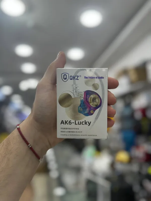 QKZ ak6 IEM quloqchinlari
