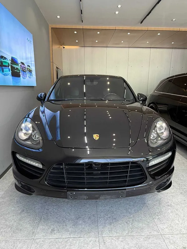 Porsche Cayenne GTS