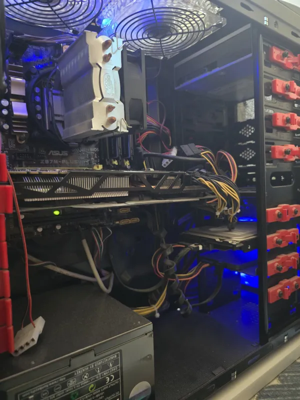 ПК (i7 4770k 3,5 GHz, DDR3 16Gb, GTX 770 4Gb) + монитор Philips 32" 7