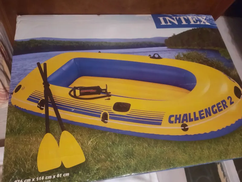 Надувная лодка challenges 2 Надувная лодка challenges 2