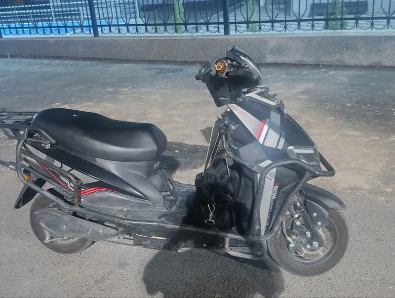 sukuter yaxshi holatda aybi yuq