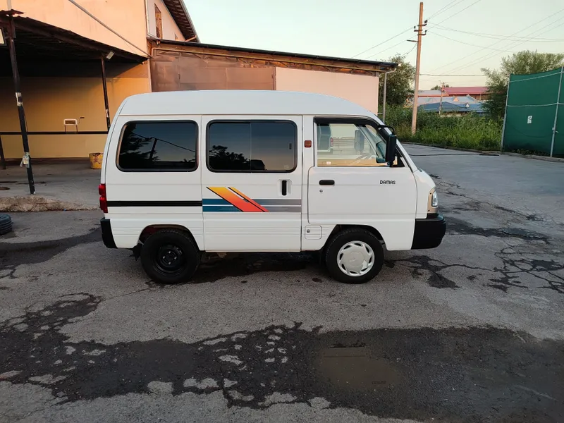 Chevrolet damas. 1