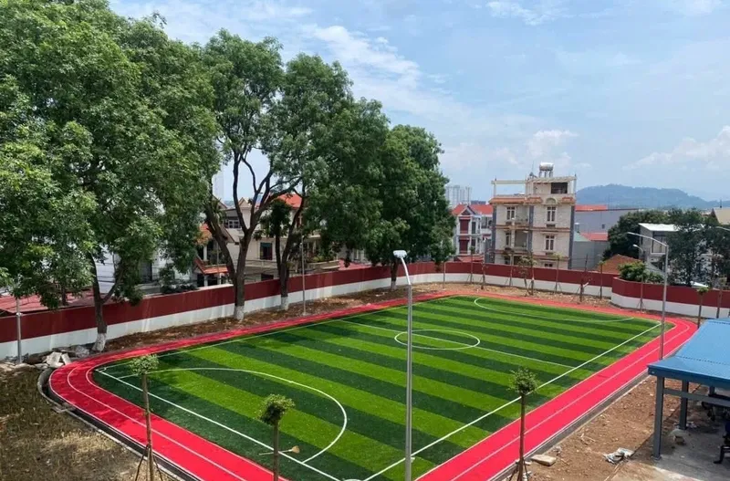 Rezina qoplama — bolalar va sport maydonchalari uchun 1 Rezina qoplama — bolalar va sport maydonchalari uchun 1