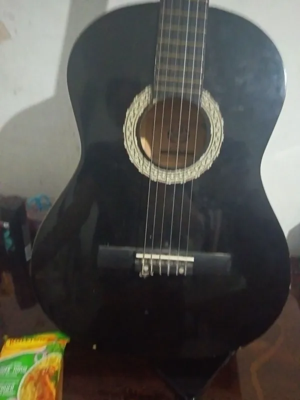 gitara 1