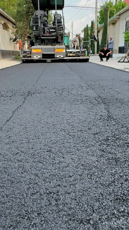 Sifatli asfalt xizmati kerak bulsa bizga mirojat qiling — фото 2